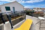 Vodice, renovirana kuća s 2 stana, 170,92 m², 150 m od mora — fotografija 2