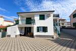 Vodice, renovirana kuća s 2 stana, 170,92 m², 150 m od mora — fotografija 4