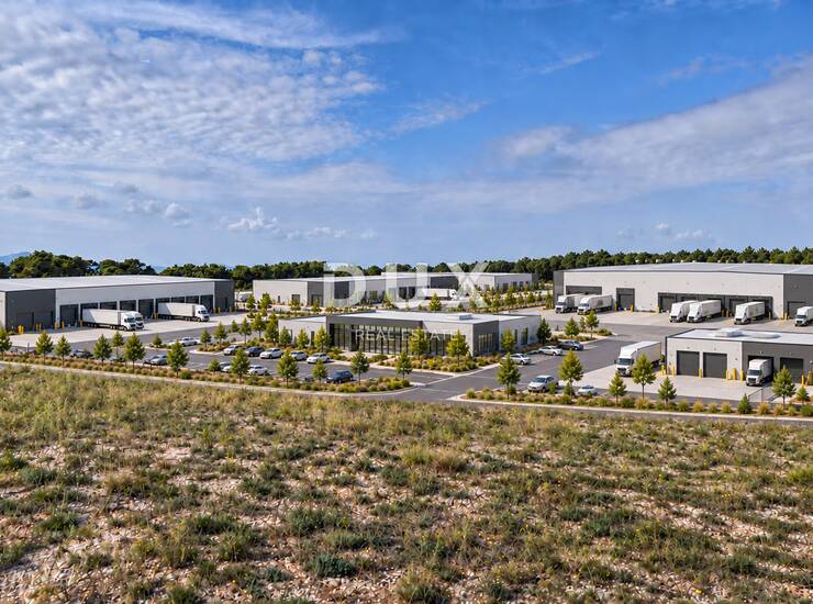 Biograd na Moru, industrijsko zemljište, 31.354 m², I1