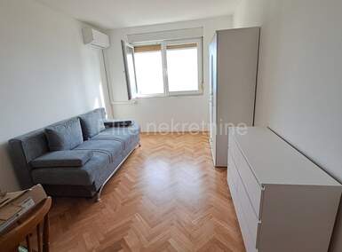 Jednosoban stan Zapad, Rijeka 22m² - 450 € | SveHrNekretnine