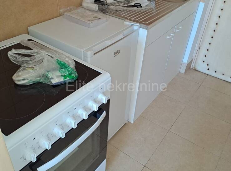 RIJEKA, ZAMET! Uređena garsonijera s pogledom na more i drvarnicom — fotografija 5