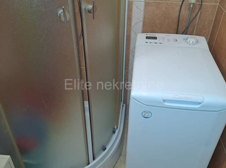 RIJEKA, ZAMET! Uređena garsonijera s pogledom na more i drvarnicom — fotografija 7