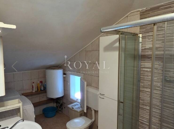 OPATIJA, CENTAR, 2S+dB, 82m2, parking, za renovaciju
