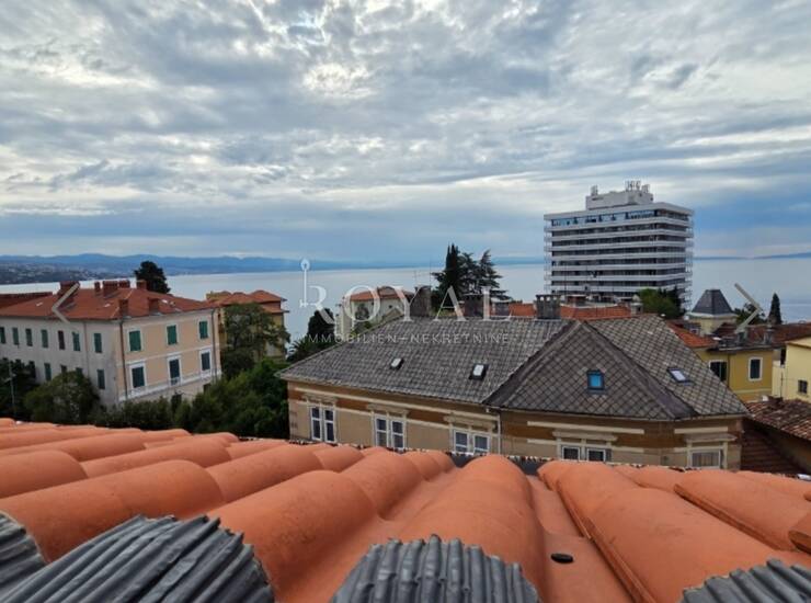 OPATIJA, CENTAR, 2S+dB, 82m2, parking, za renovaciju — fotografija 3