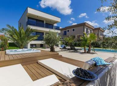 Kuća, Poreč 217m² - 895.000 € | SveHrNekretnine