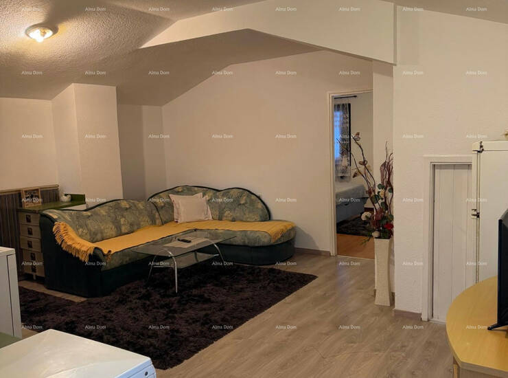 LABIN – PROSTRANA  KUĆA 390,44 m²

U Labinu je na prodaju prostrana  ku... — fotografija 8