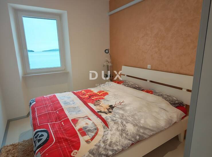 Istra, Rovinj, stan, poslovni prostor, 51 m2, prvi red do mora — fotografija 4