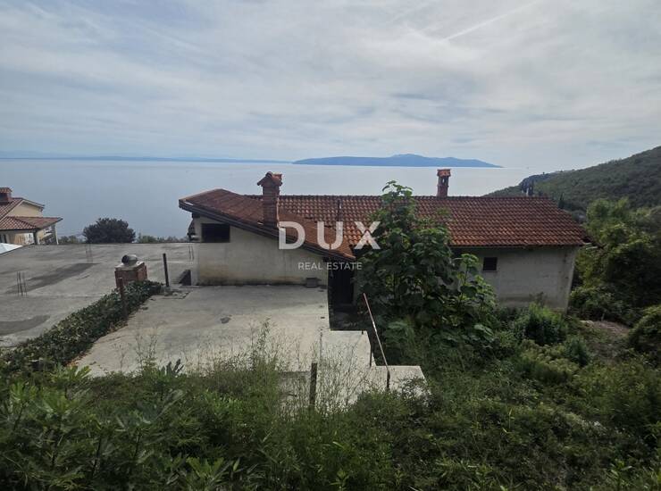 Opatija, Medveja, stara kuća 250m2, zemljište 6100m2, pogled na more, 190m od — fotografija 2