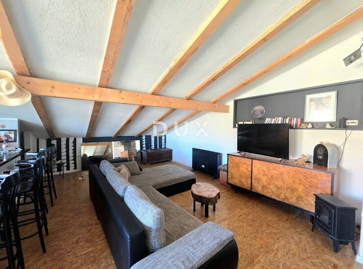 Istra, Šišan, uređen obiteljski četverosobni stan, 132m2 + vrt 62m2