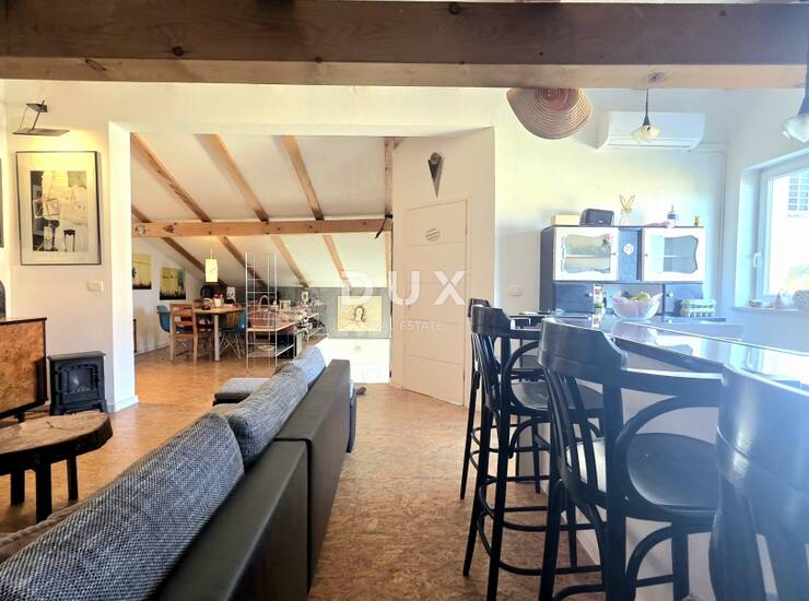 Istra, Šišan, uređen obiteljski četverosobni stan, 132m2 + vrt 62m2 — fotografija 3