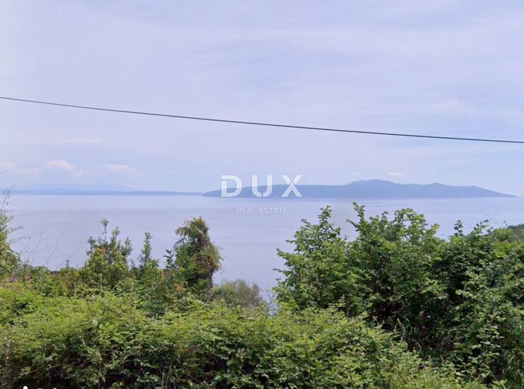 Opatija, Medveja, građevinsko zemljište 6100m2, stara kuća 250m2, pogled na  — fotografija 2