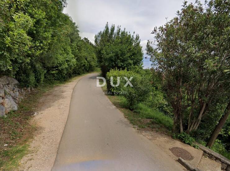 Opatija, Medveja, građevinsko zemljište 6100m2, stara kuća 250m2, pogled na  — fotografija 5