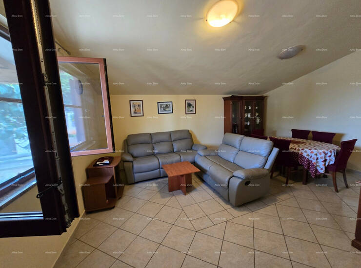 Na prodaju kuća u okolici  Pule. Kuća, površine 90 m2 s dvorištem 78 m2... — fotografija 12