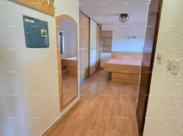 Na prodaju kuća u okolici  Pule. Kuća, površine 90 m2 s dvorištem 78 m2... — fotografija 17