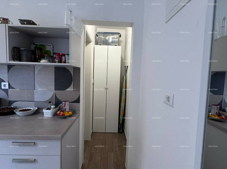 Pula – stan u prizemlju 25,15 m² s parkirnim mjestom
Na prodaju je funkc... — fotografija 5