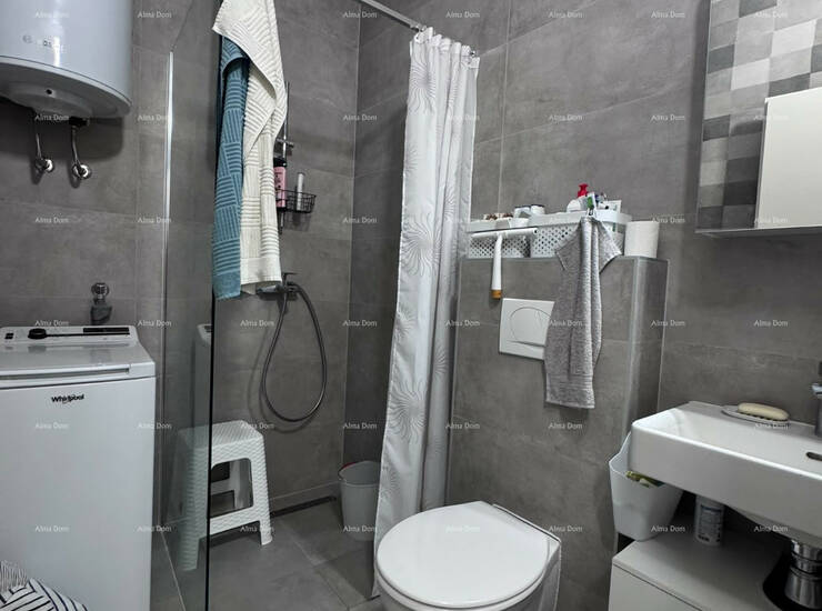 Pula – stan u prizemlju 25,15 m² s parkirnim mjestom
Na prodaju je funkc... — fotografija 9