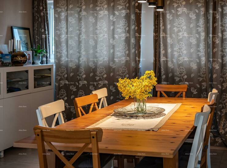 Prodajemo penthouse sa krovnom terasom u Medulinu!

Penthouse se nalazi na ... — fotografija 2