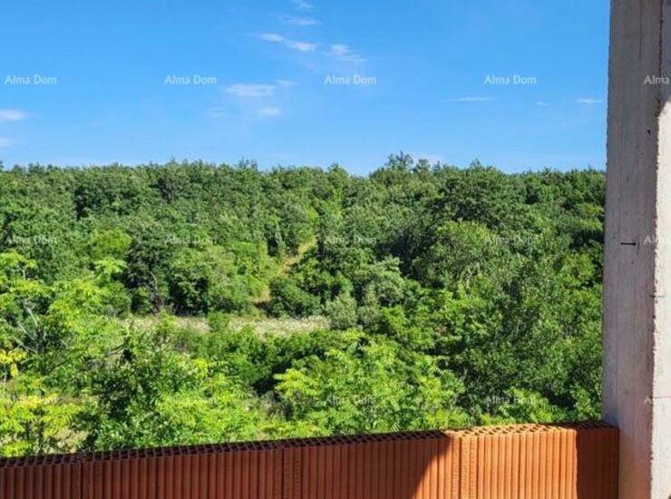 Prodaje se  kuća u izgradnji,  200 m2, a zemljište 350 m2. Kuća se sasto... — fotografija 3