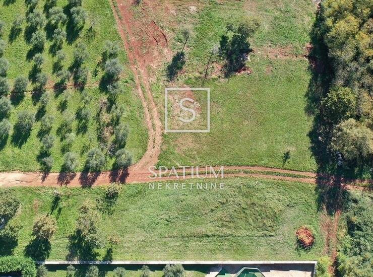VIŽINADA, GRAĐEVINSKO ZEMLJIŠTE 868 m² — fotografija 6
