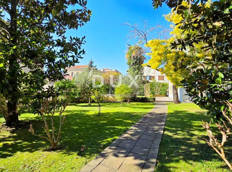 Bulevard, ekskluzivni prizemni stan, paviljon, okućnica, 128m²