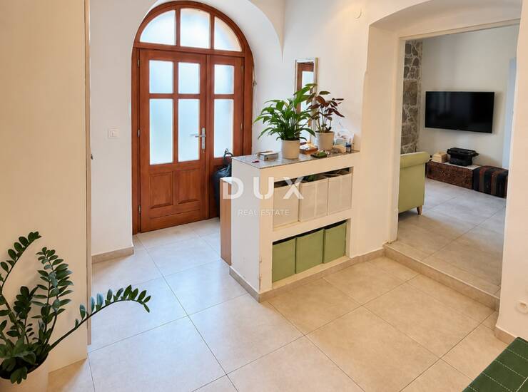 Opatija, Volosko, stan sa dvije odvojene stambene jedinice, 87m2 — fotografija 3