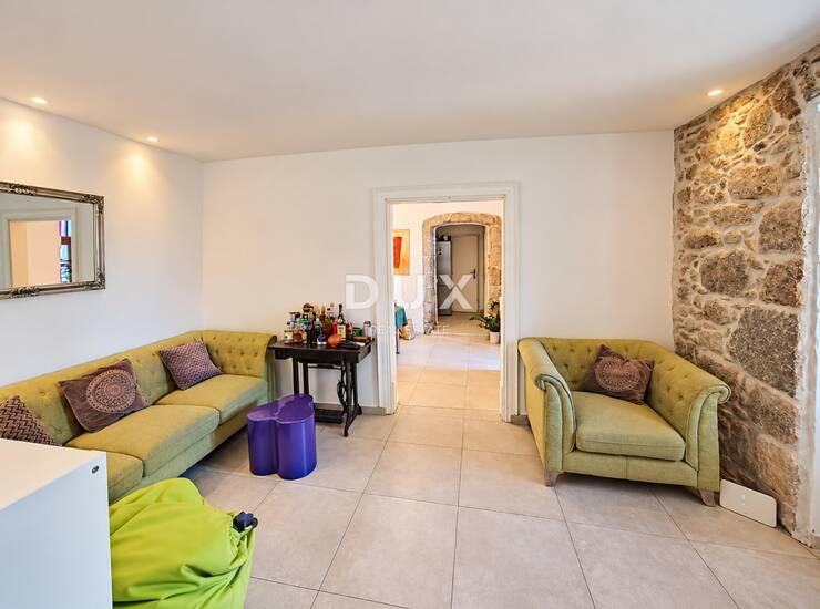 Opatija, Volosko, stan sa dvije odvojene stambene jedinice, 87m2 — fotografija 6