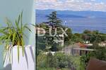 Opatija, Ičići centar, dvosoban stan, terasa, okućnica, 128m2