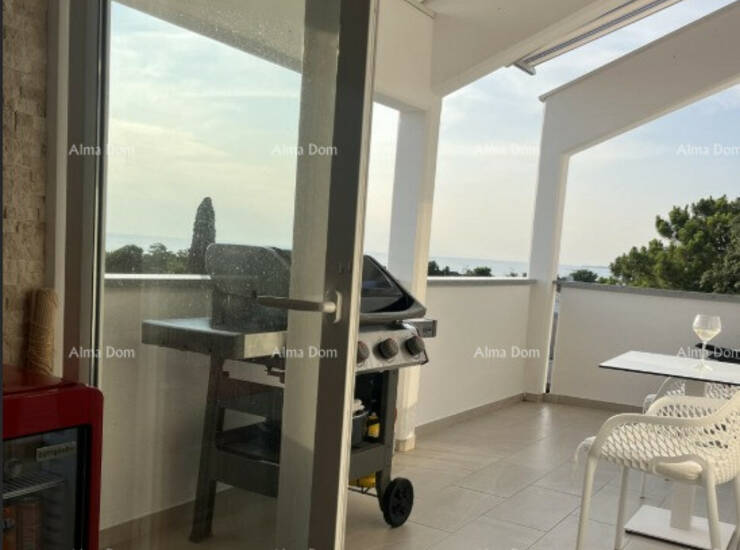 Atraktivan dupleks od 110 m² s pogledom na more, samo 150 m od plaže

Pro... — fotografija 8