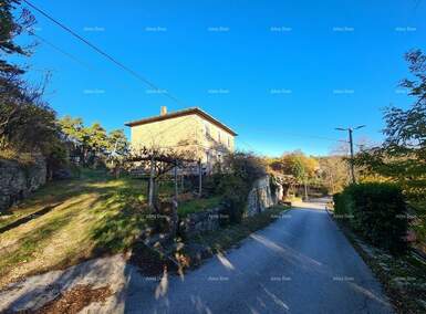 Kuća, Grožnjan 300m² - 350.000 € | SveHrNekretnine