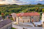 Momjan, okolica, renovirana kamena kuća s pogledom na more!