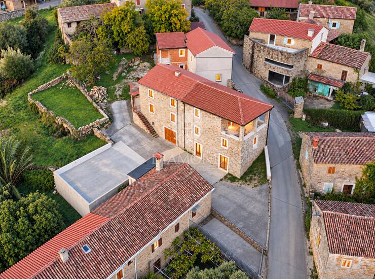 Momjan, okolica, renovirana kamena kuća s pogledom na more! — fotografija 5