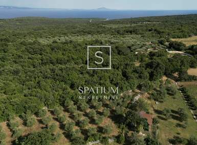 Zemljiste Krnica, Marčana 2.976m² - 160.000 € | SveHrNekretnine