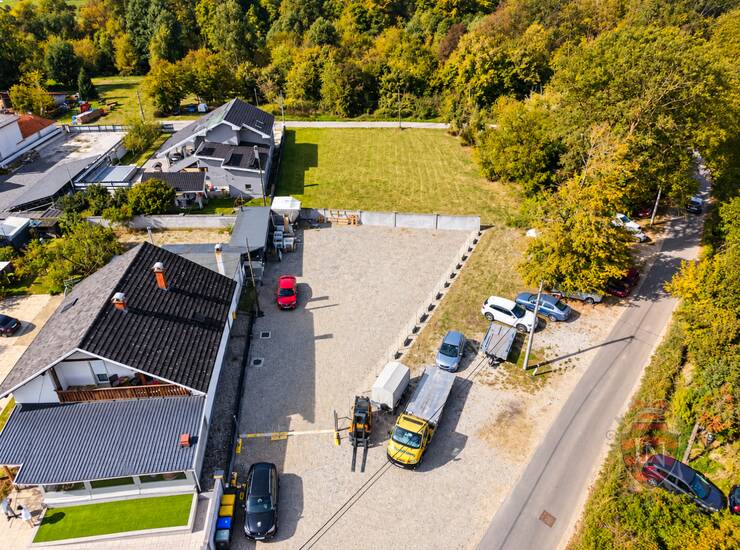 ČRNKOVEC – GARAŽA / RADIONICA 50 m² + OGRAĐENO DVORIŠTE 900 m²