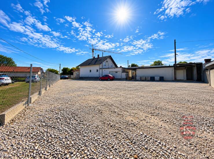 ČRNKOVEC – GARAŽA / RADIONICA 50 m² + OGRAĐENO DVORIŠTE 900 m² — fotografija 6
