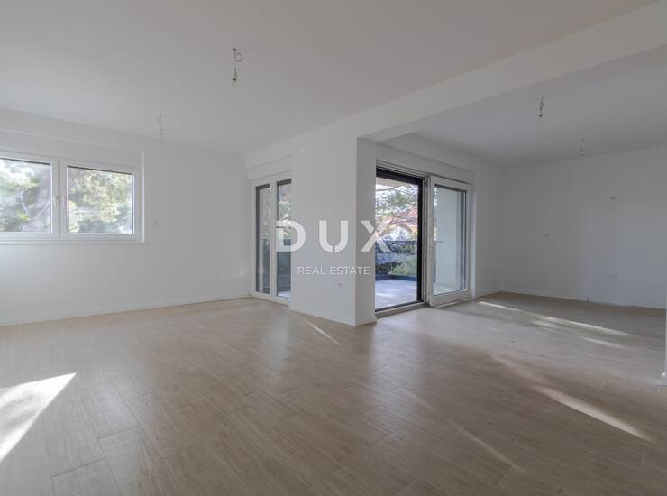 Dalmacija, Pakoštane, trosobni stan, 91,60 m², loggia