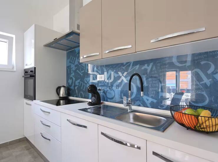 Zadar, Arbanasi, prizemnica s bazenom, 104 m² — fotografija 4