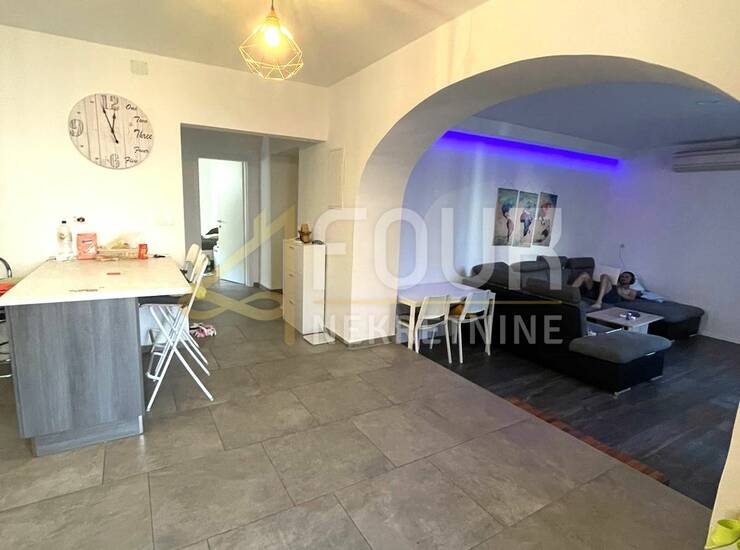 Opatija, 100m2, 2s+db, 200m od mora — fotografija 3