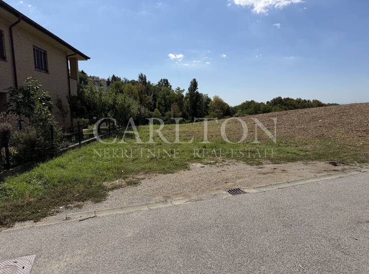 Građevinsko zemljište s panoramskim pogledom – Šestine — fotografija 2