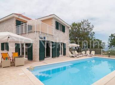 Kuća Škrip, Supetar 135m² - 590.000 € | SveHrNekretnine