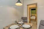 U malom ribarskom gradu na moru, prodaje se prelijepa kuća sa 3 apartmana ... — fotografija 5