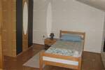 Na prodaju je apartmanska kuća s četiri zasebne stambene jedinice, smješ... — fotografija 6