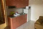 Na prodaju je apartmanska kuća s četiri zasebne stambene jedinice, smješ... — fotografija 8