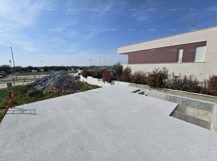 Na prodaju je građevinsko zemljište u Ližnjanu, površine 438 m², ideal... — fotografija 4