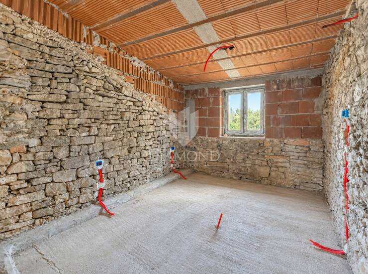 Svetvinčenat, okolica, kuća sa započetom renovacijom — fotografija 6