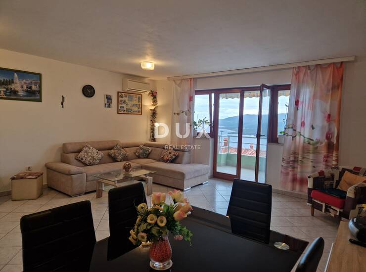 Istra, Rabac, trosobni stan, 74,35 m², pogled na more