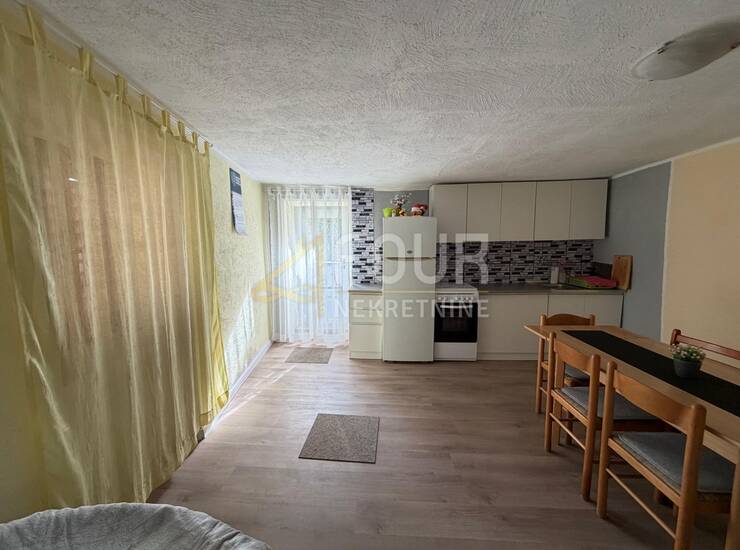 Istra, Galižana - centar, 180m2, kuća u nizu s terasom — fotografija 3