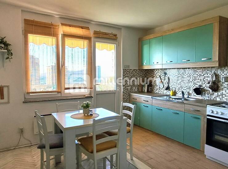Rijeka, Podmurvice, 56.10m2, balkon