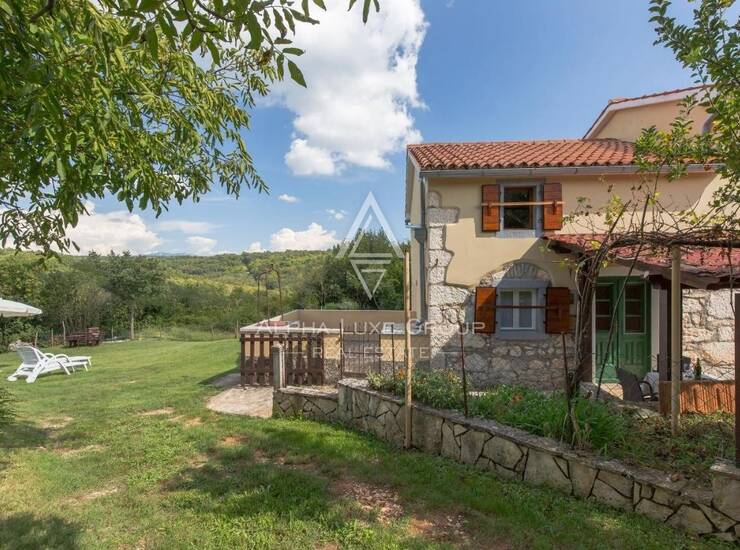 Istarska kamena kuća u malom selu kraj Labina! — fotografija 2