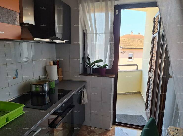 Na odličnoj lokaciji u Puli prodaje se višenamjenska nekretnina ukupne po... — fotografija 6
