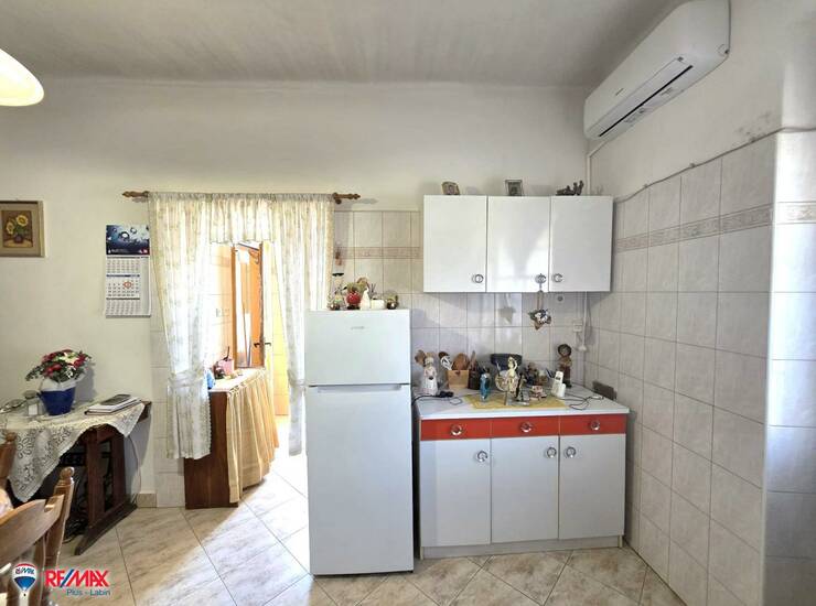 LABIN, VINEŽ STAN 43m2 SA VRTOM — fotografija 4